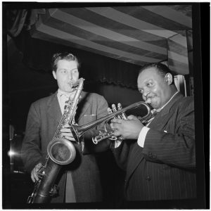 Rex_Stewart_and_Charlie_Barnet,_Aquarium,_New_York,_N.Y.,_ca._Aug._1946_(William_P._Gottlieb_08171)